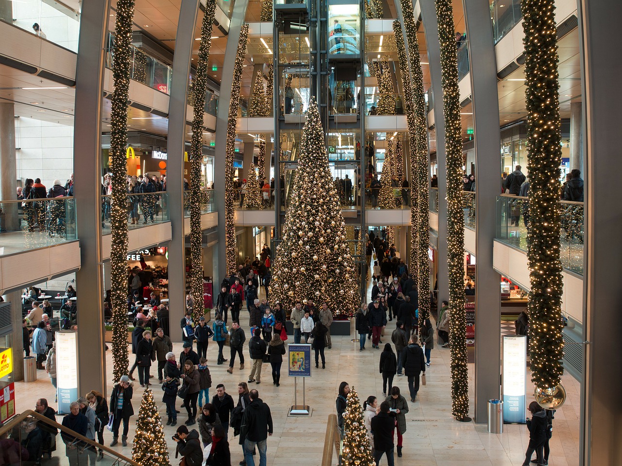 How Holiday Shopping Became A Moral Issue Psychology Today -!    