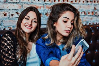 The Psychological Cost Of Posting Selfies Psychology Today View the latest from the world of psychology: posting selfies psychology today