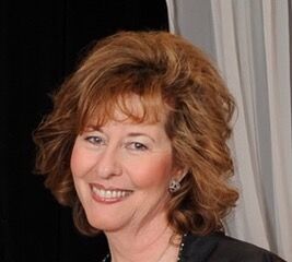 Dr. Betsy Gard Dr. Betsy Gard