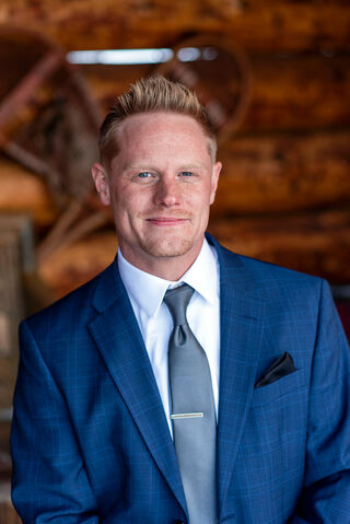 Adam R. Klyczek Adam R. Klyczek