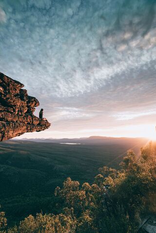 Manuel Meurisse via Unsplash