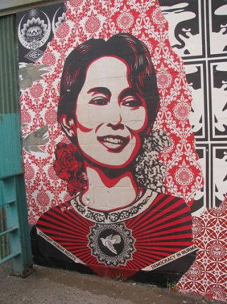 Aung San Suu Kyi mural