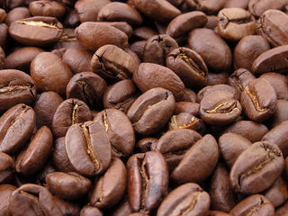 Mark Sweep Roasted coffee beans 2005 This file is licensed under the Creative Commons 