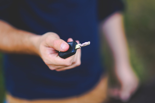 Man holding car key (pixabay) Man holding car key (pixabay)