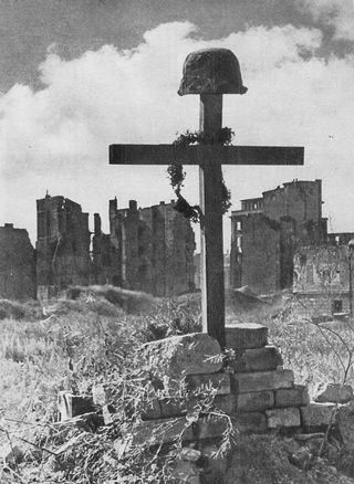 Soldier's Grave Warsaw 1945, Wikimedia