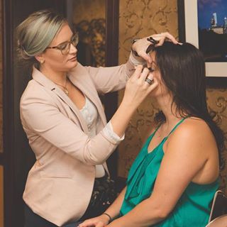Used with permission, Jen Damminger, owner of Beauty Inside You Make-up Design Used with permission, Jen Damminger, owner of Beauty Inside You Make-up Design