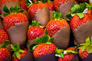 Chocolate-Coated Strawberries by Garry Knight made available via a Creative Commons Attribution License. 