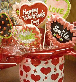 Free Download File Valentines Day Chocolates From Jpg Wikipedia The By @annettefletcher