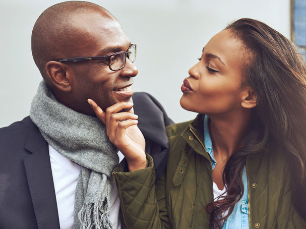 How To Spot A Flirt Psychology Today