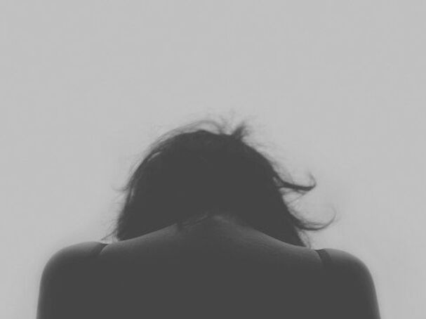 Insecure, She Hides | Psychology Today