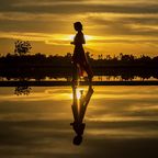 Contented woman, sasint, Pixabay, CC0