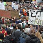 Are People Inequality Averse? 