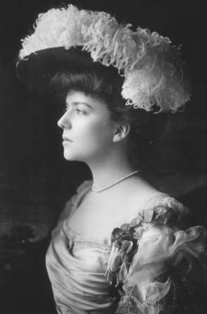Alice circa 1902