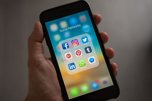 Digital Addiction Increases Loneliness >> Is Social Media Making You Lonely Psychology Today Digital Addiction Increases Loneliness >> Is Social Media Making You Lonely Psychology Today