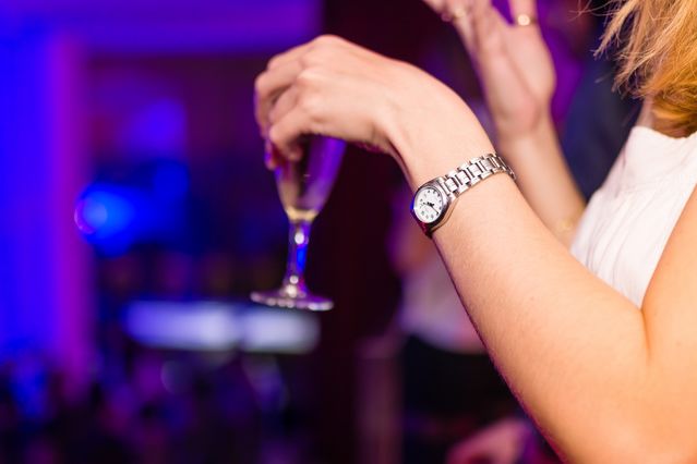 How Do We View Social Drinkers? - Psychology Today