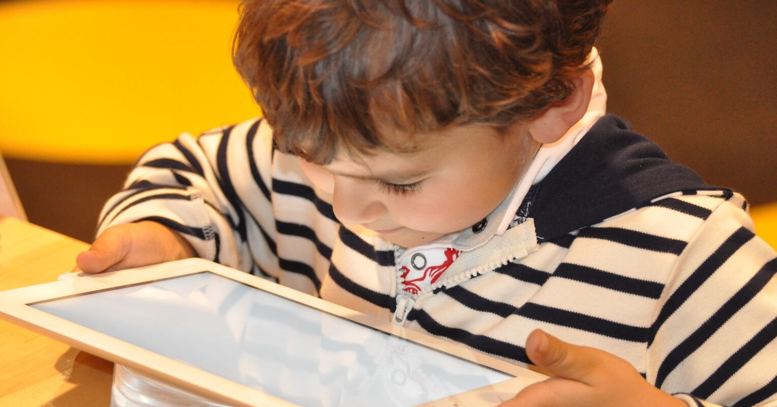 Screen Time: The Impact on Kids and Parenting | Psychology ...